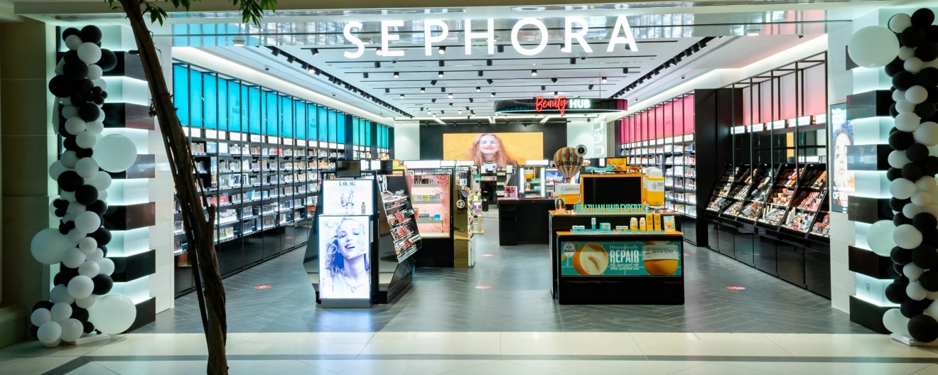 Marina Mall Kuwait - Store Banner