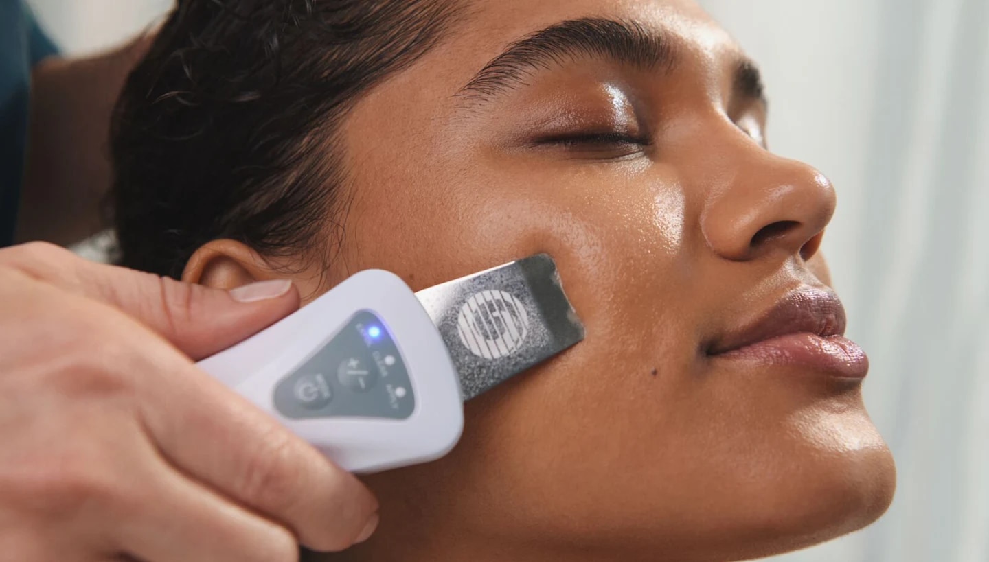 Elemis Expert Sculpt Facial - Store Services - Sephora
