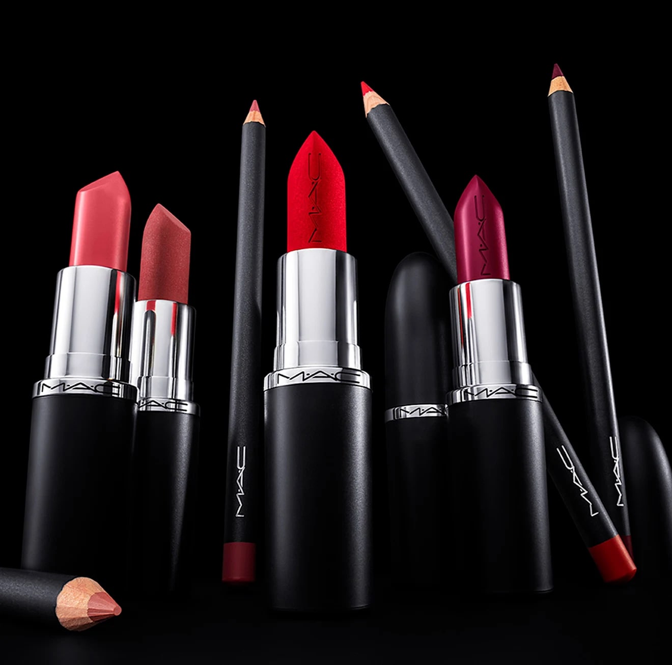 M·A·C COSMETICS